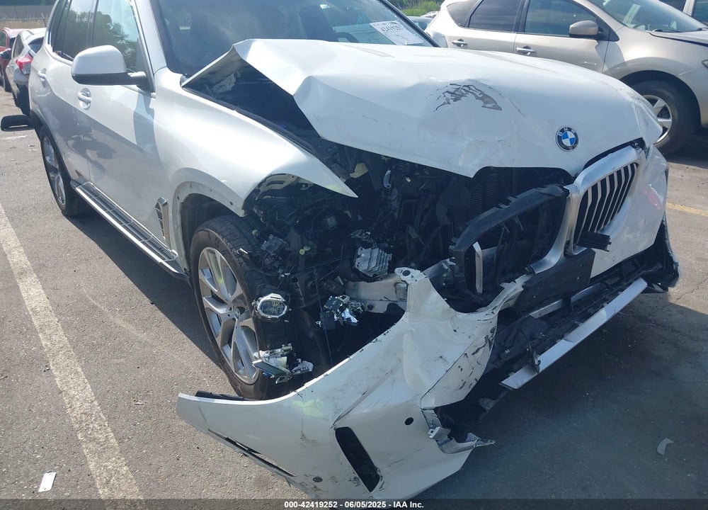 2024 BMW X5 VIN: 5UX23EU08R9T24893