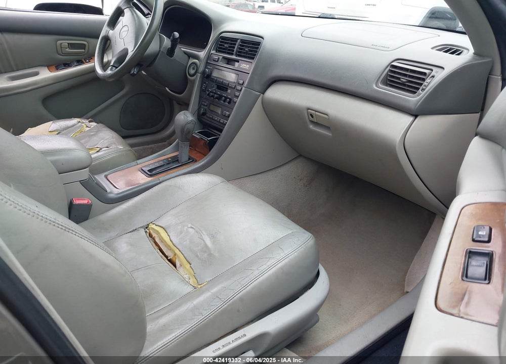 1999 LEXUS ES 300 VIN: JT8BF28G0X5060926