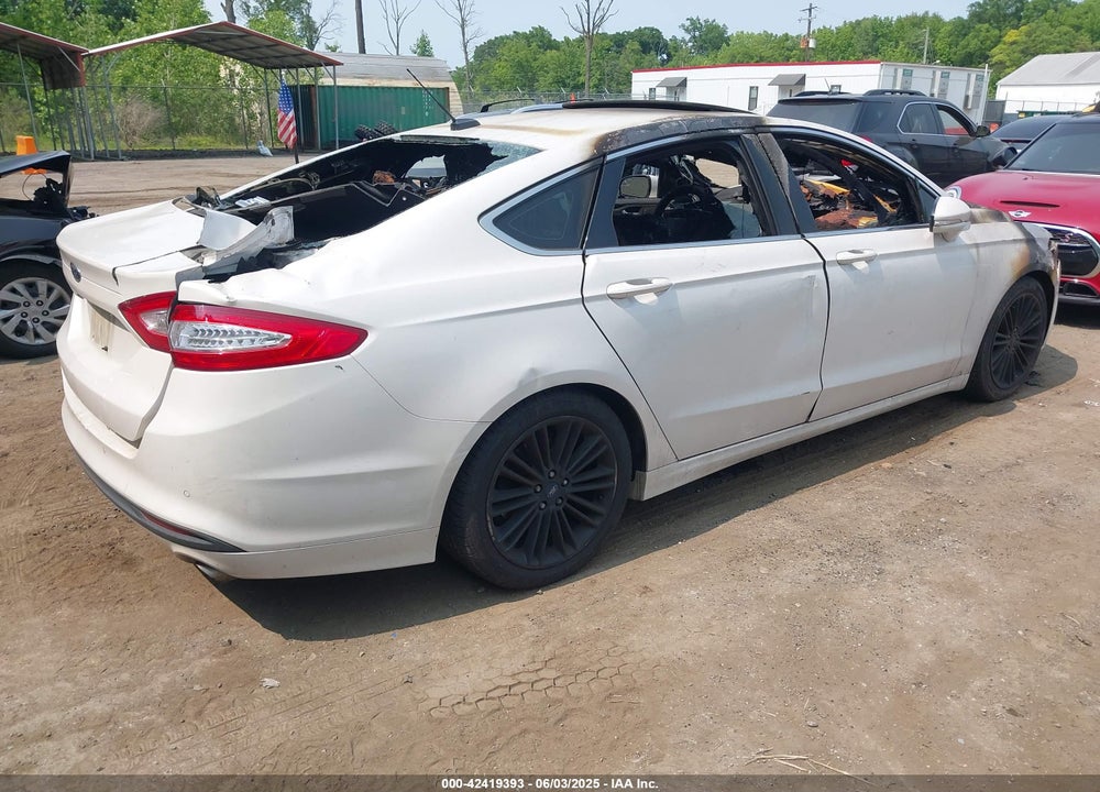 2013 FORD FUSION VIN: 3FA6P0HR6DR320377