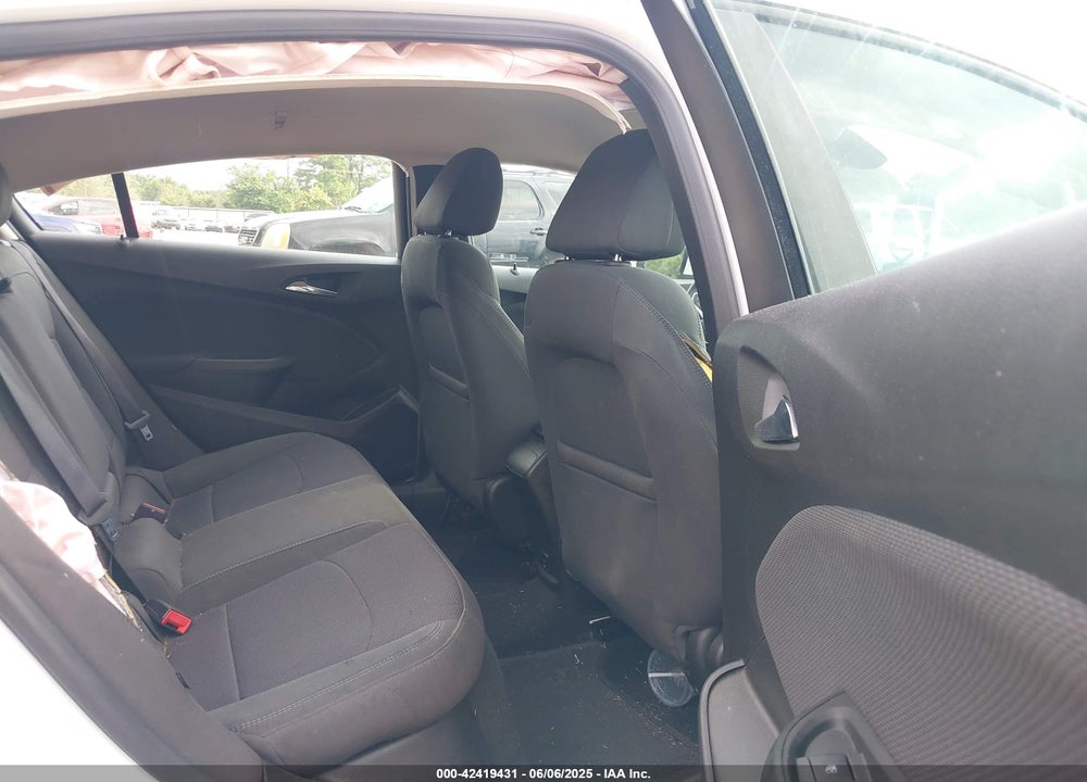 2017 CHEVROLET CRUZE VIN: 3G1BE6SM6HS602590