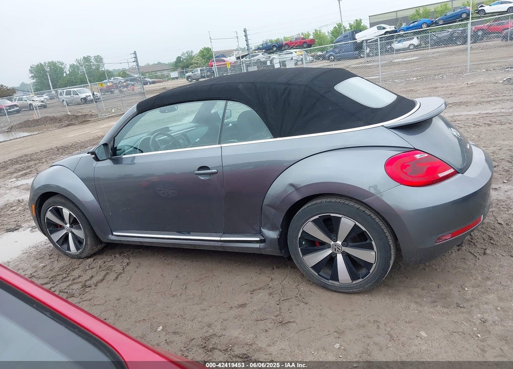 2013 VOLKSWAGEN BEETLE 2.0T VIN: 3VW8T7AT8DM832682