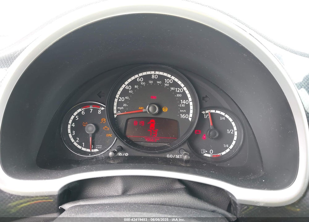 2013 VOLKSWAGEN BEETLE 2.0T VIN: 3VW8T7AT8DM832682