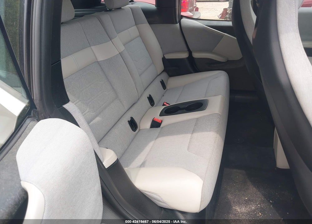 2014 BMW I3 BASE W/RANGE EXTENDER VIN: WBY1Z4C50EV273179