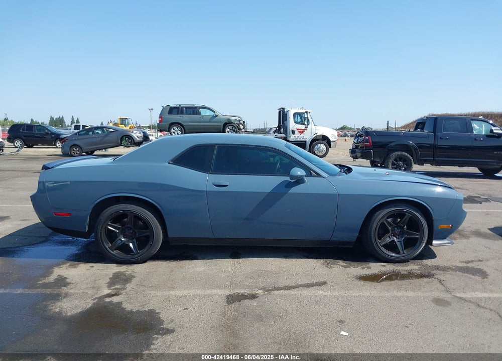 2014 DODGE CHALLENGER SXT VIN: 2C3CDYAG1EH289991