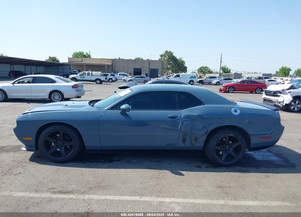 2014 DODGE CHALLENGER SXT VIN: 2C3CDYAG1EH289991