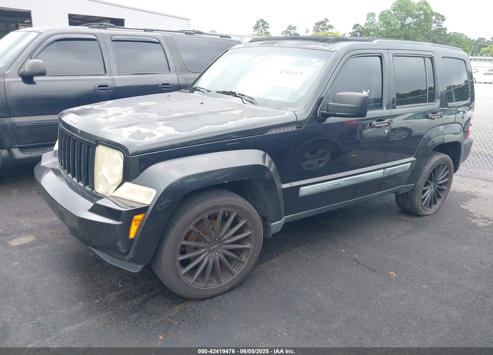 2008 JEEP LIBERTY VIN: 1J8GP28K38W284933