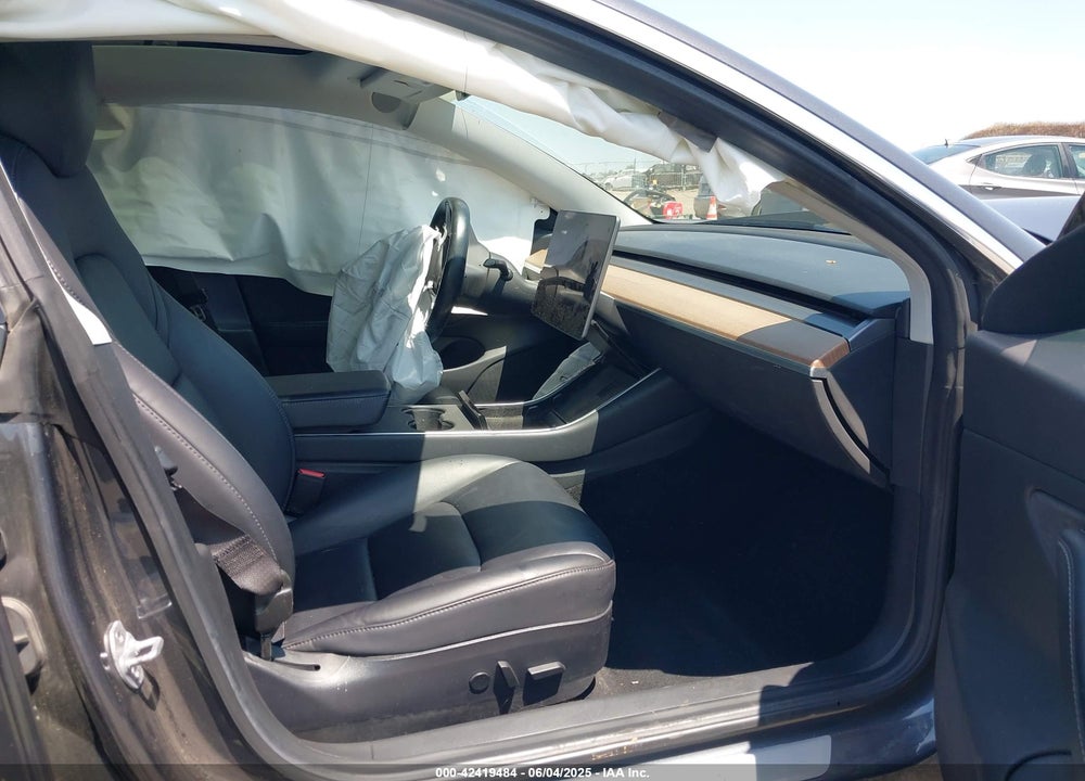 2018 TESLA MODEL 3 VIN: 5YJ3E1EB5JF104159