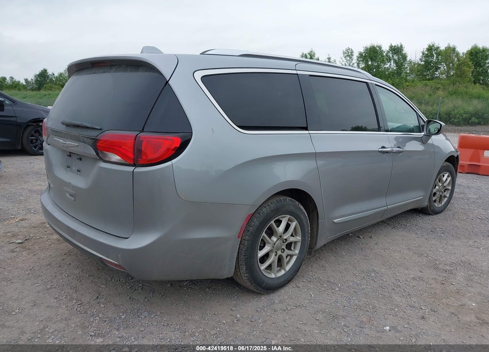 2020 CHRYSLER PACIFICA TOURING L VIN: 2C4RC1BG2LR127986