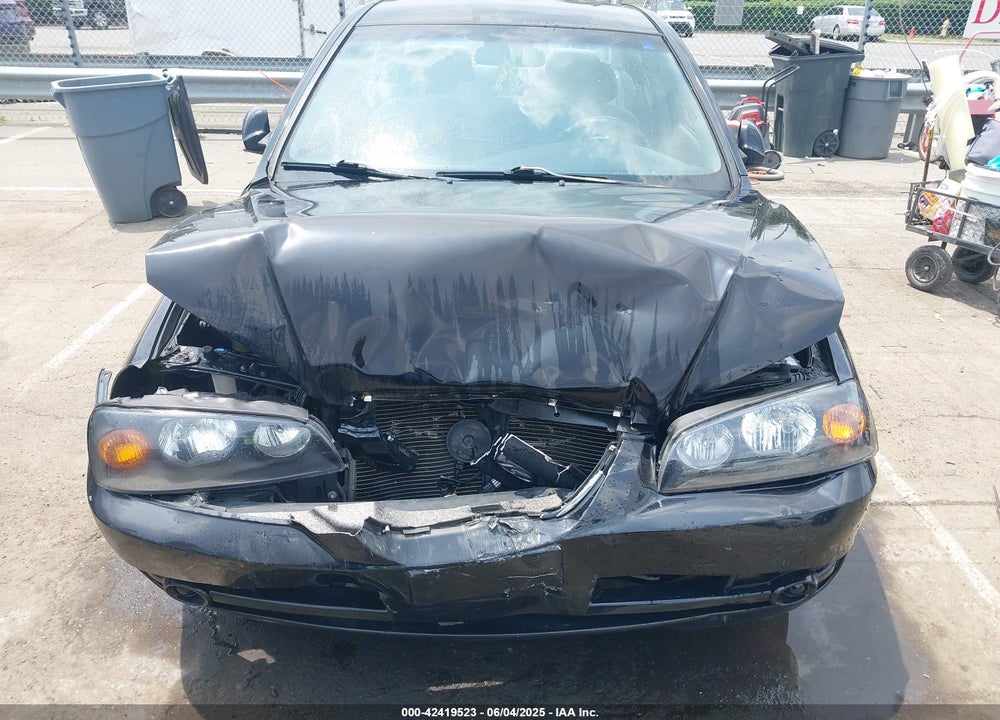 2005 HYUNDAI ELANTRA GLS/GT VIN: KMHDN46D25U130961