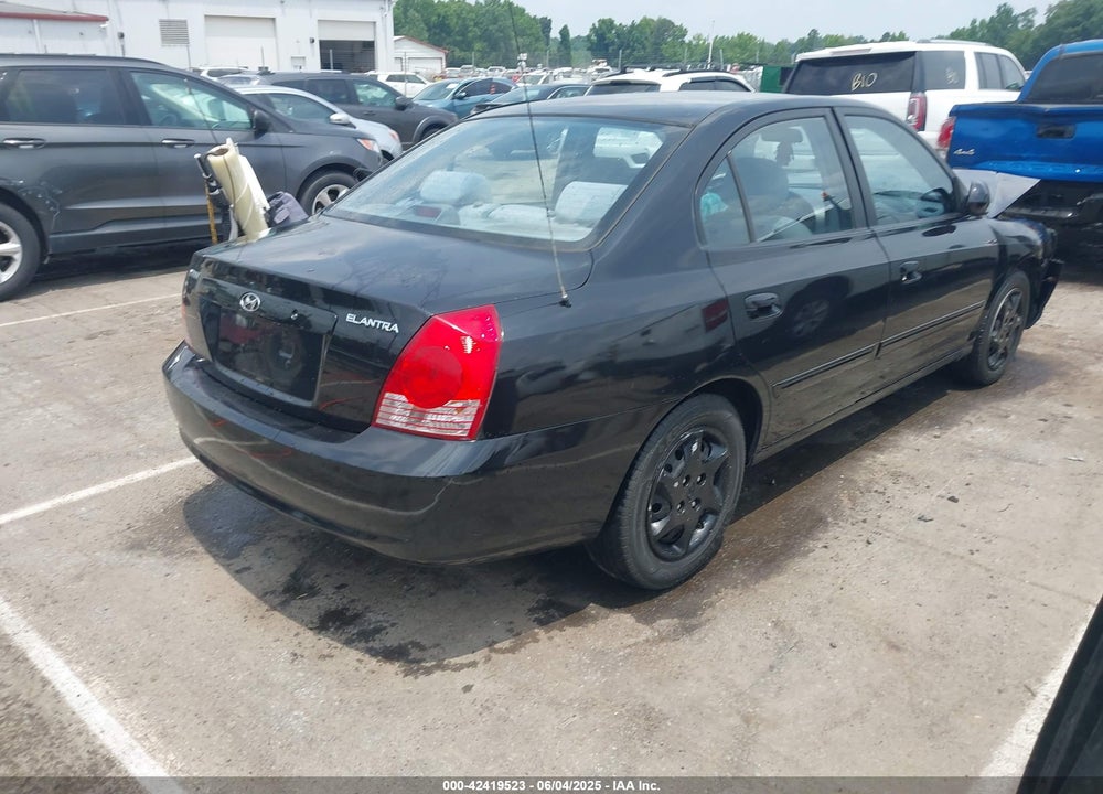 2005 HYUNDAI ELANTRA GLS/GT VIN: KMHDN46D25U130961
