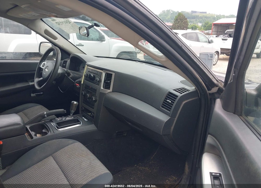 2010 JEEP GRAND CHEROKEE VIN: 1J4PR4GK6AC129051