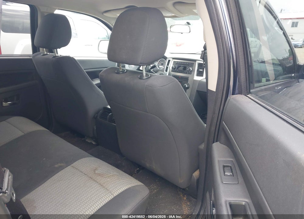 2010 JEEP GRAND CHEROKEE VIN: 1J4PR4GK6AC129051