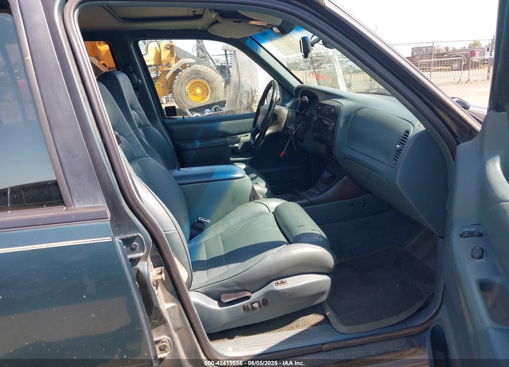 1995 FORD EXPLORER VIN: 1FMDU34X8SZB71202