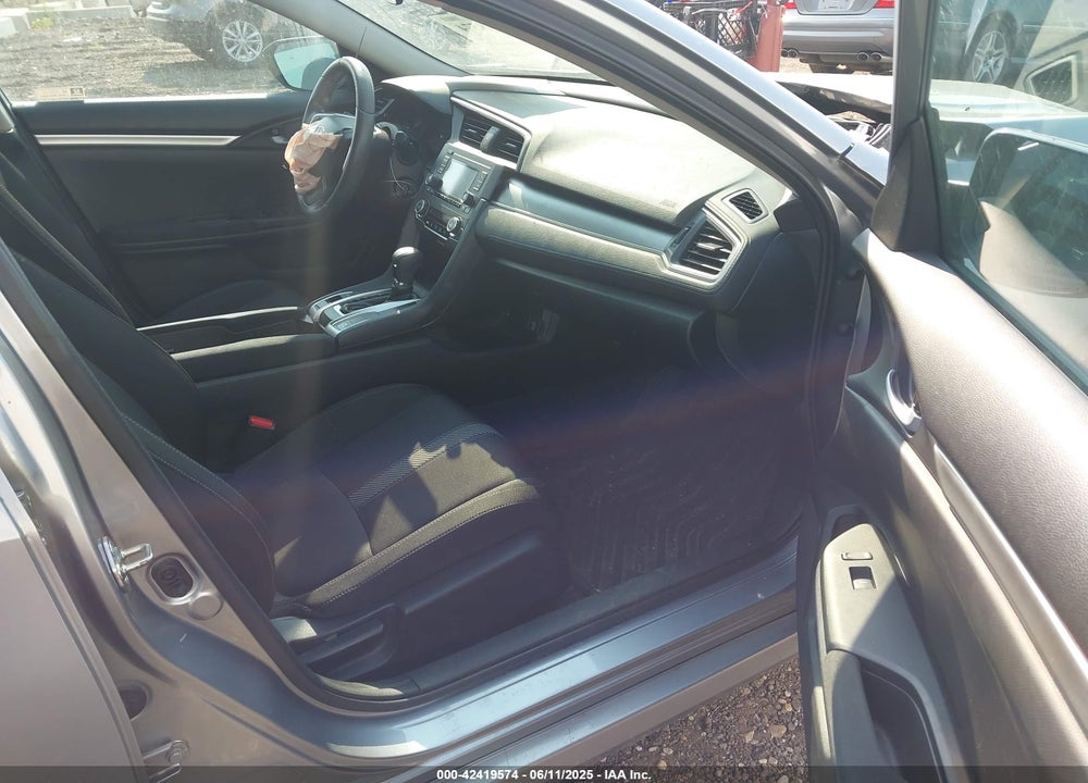 2017 HONDA CIVIC VIN: 19XFC2F56HE010325