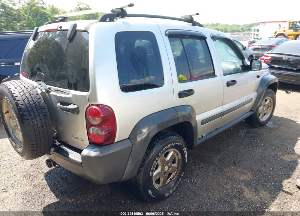 2006 JEEP LIBERTY VIN: 1J4GL48K76W253514