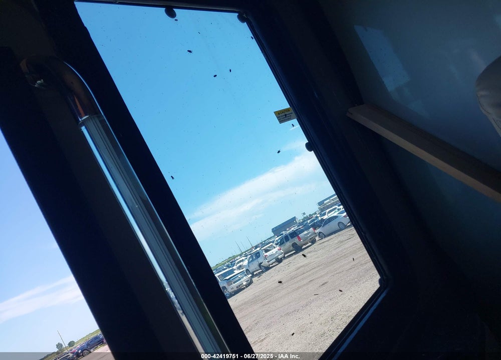 2019 TIFFIN MOTORHOMES INC PHAETON VIN: 5VBPA57A1KA119462