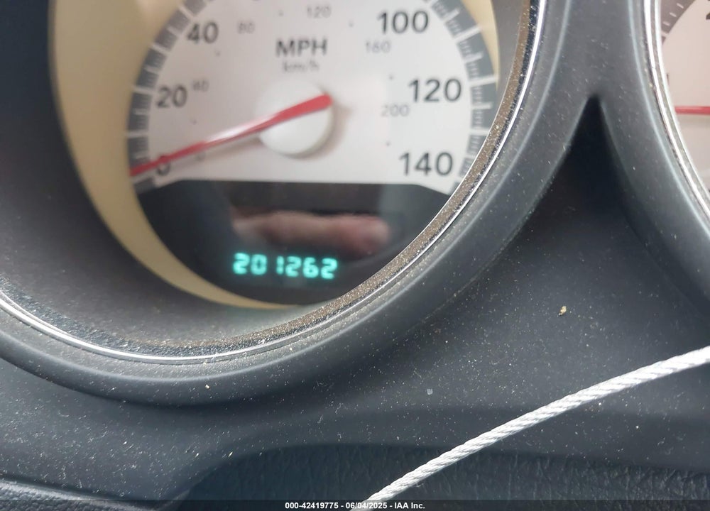 2010 DODGE CHALLENGER VIN: 2B3CJ4DV3AH139688