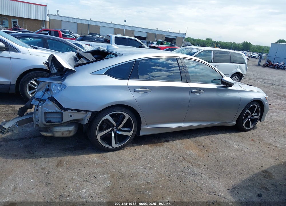 2018 HONDA ACCORD VIN: 1HGCV1F39JA137084