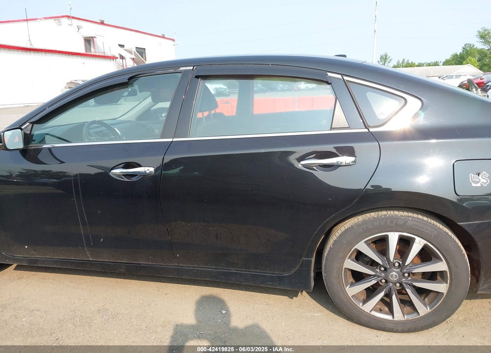 2017 NISSAN ALTIMA VIN: 1N4AL3AP5HC227192