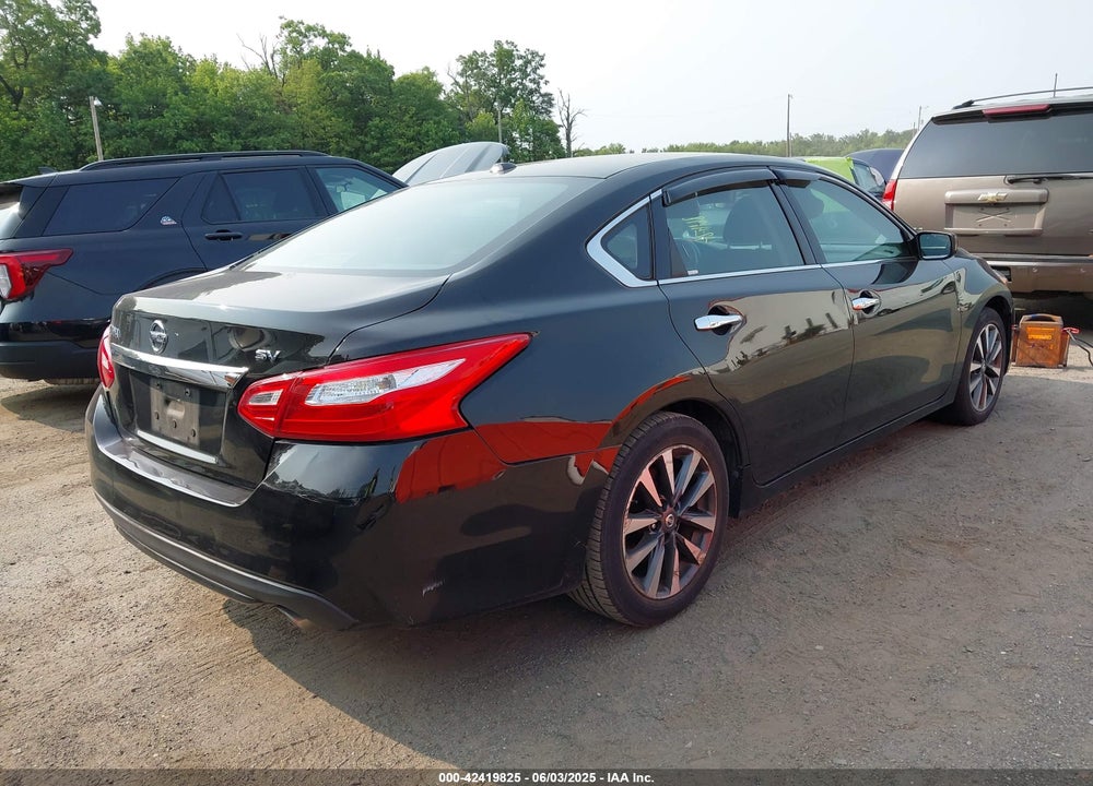 2017 NISSAN ALTIMA VIN: 1N4AL3AP5HC227192