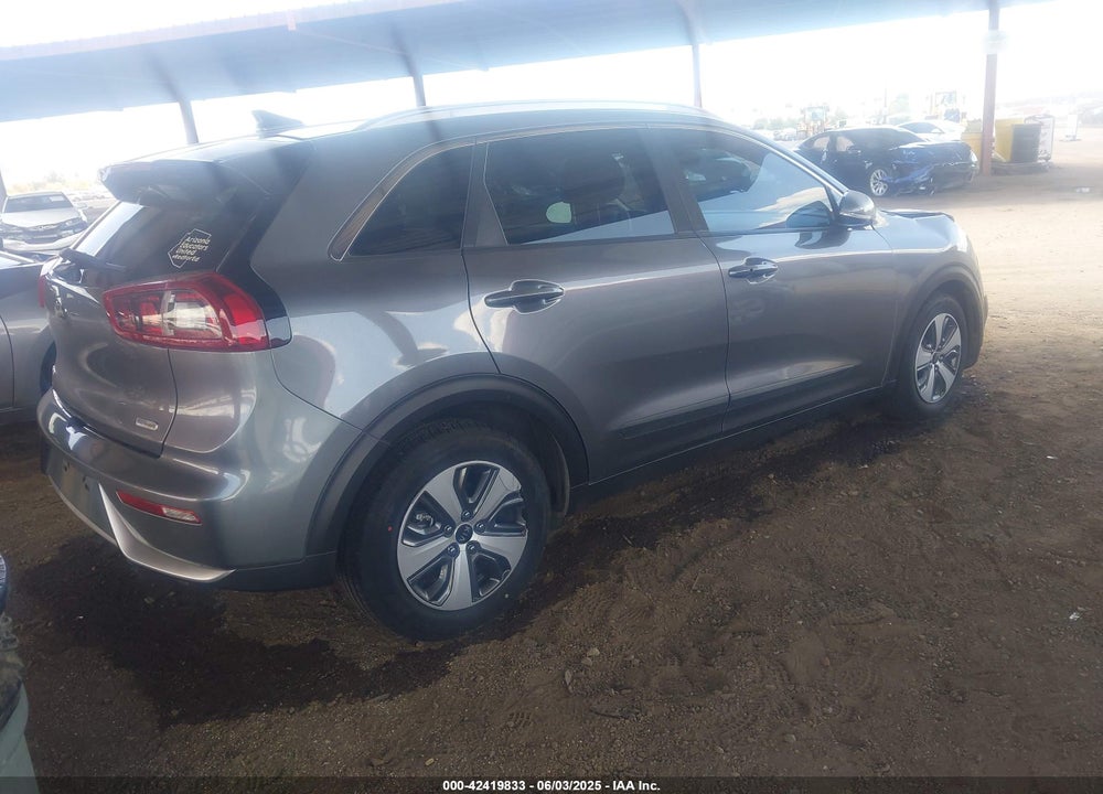 2017 KIA NIRO VIN: KNDCC3LC4H5057764