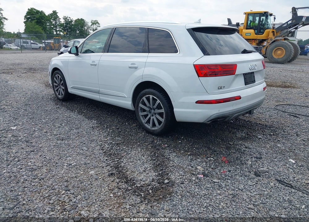 2018 AUDI Q7 VIN: WA1VAAF72JD019781