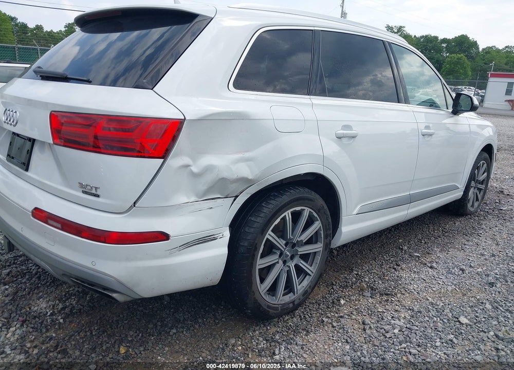 2018 AUDI Q7 VIN: WA1VAAF72JD019781