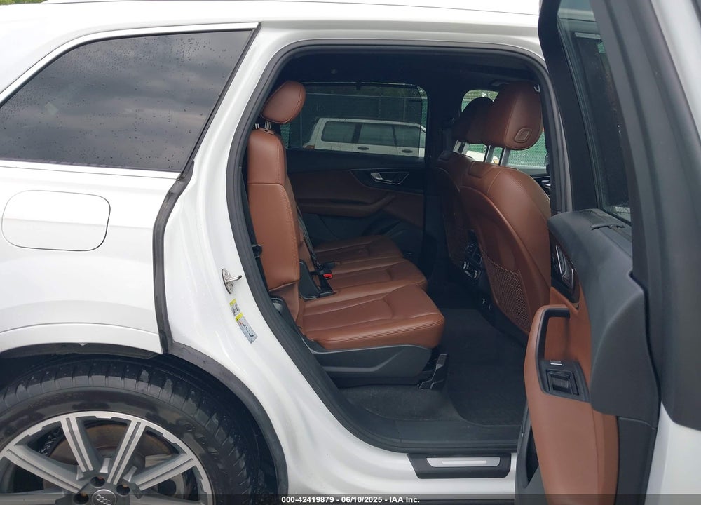 2018 AUDI Q7 VIN: WA1VAAF72JD019781