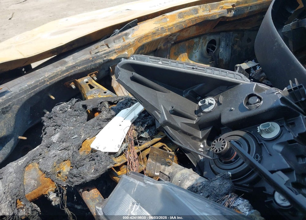 2022 HYUNDAI ELANTRA VIN: 5NPLS4AG4NH077183