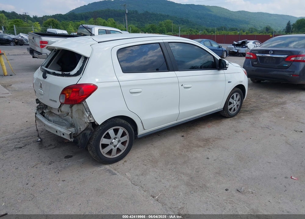 2015 MITSUBISHI MIRAGE ES VIN: ML32A4HJ1FH004128