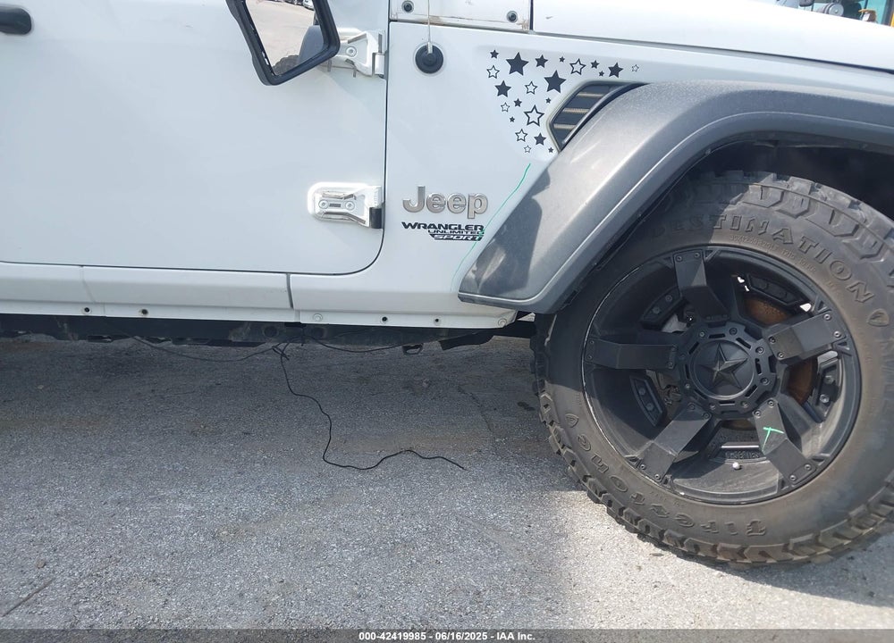 2018 JEEP WRANGLER UNLIMITED VIN: 1C4HJXDG9JW221353