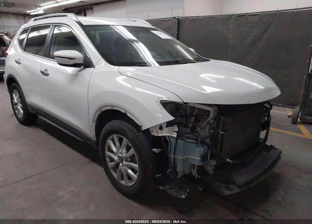 2017 NISSAN ROGUE SV VIN: JN8AT2MT6HW153216