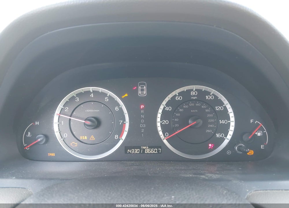 2010 HONDA ACCORD VIN: 1HGCP2F81AA000989