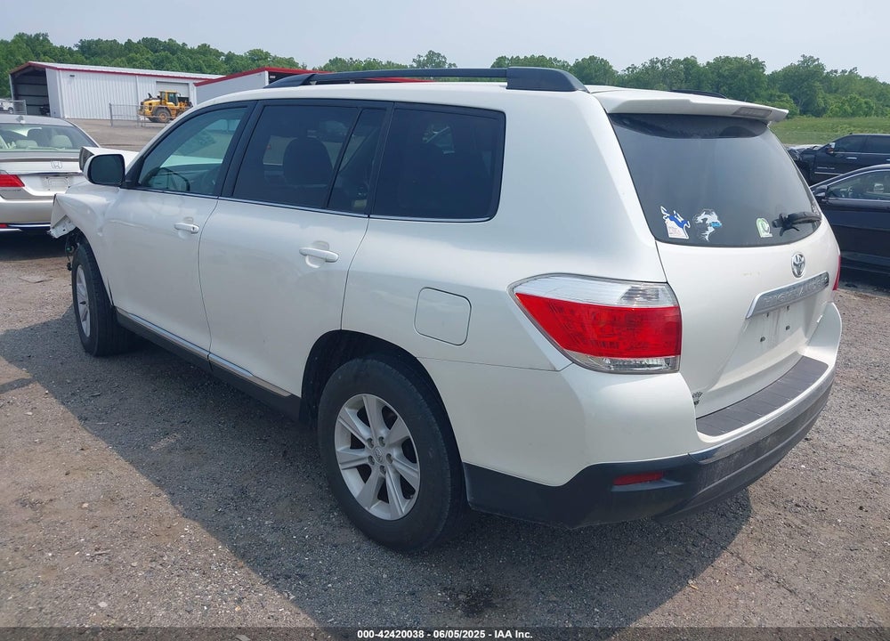 2013 TOYOTA HIGHLANDER SE V6 VIN: 5TDBK3EH9DS247605