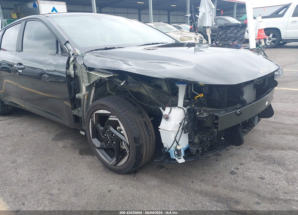 2025 KIA K4 EX VIN: 3KPFU4DE2SE003245