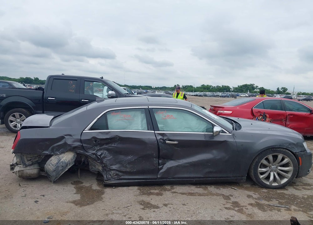 2020 CHRYSLER 300 VIN: 2C3CCAEG6LH127968