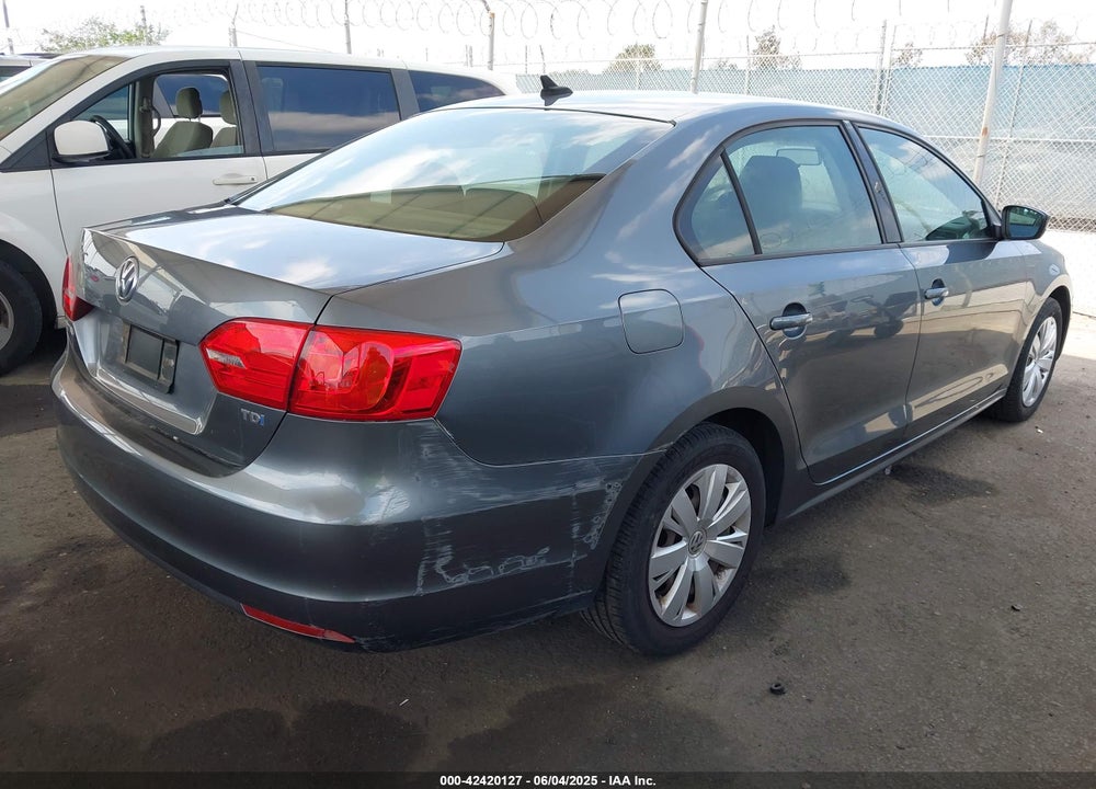 2014 VOLKSWAGEN JETTA 2.0L TDI VALUE EDITION VIN: 3VWLL7AJ2EM271356