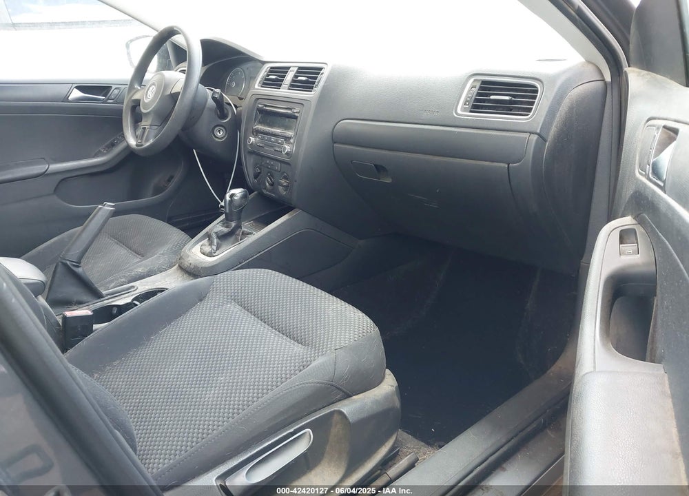 2014 VOLKSWAGEN JETTA 2.0L TDI VALUE EDITION VIN: 3VWLL7AJ2EM271356