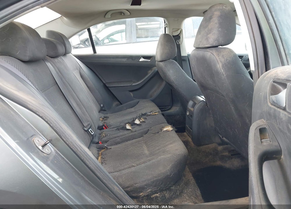 2014 VOLKSWAGEN JETTA 2.0L TDI VALUE EDITION VIN: 3VWLL7AJ2EM271356