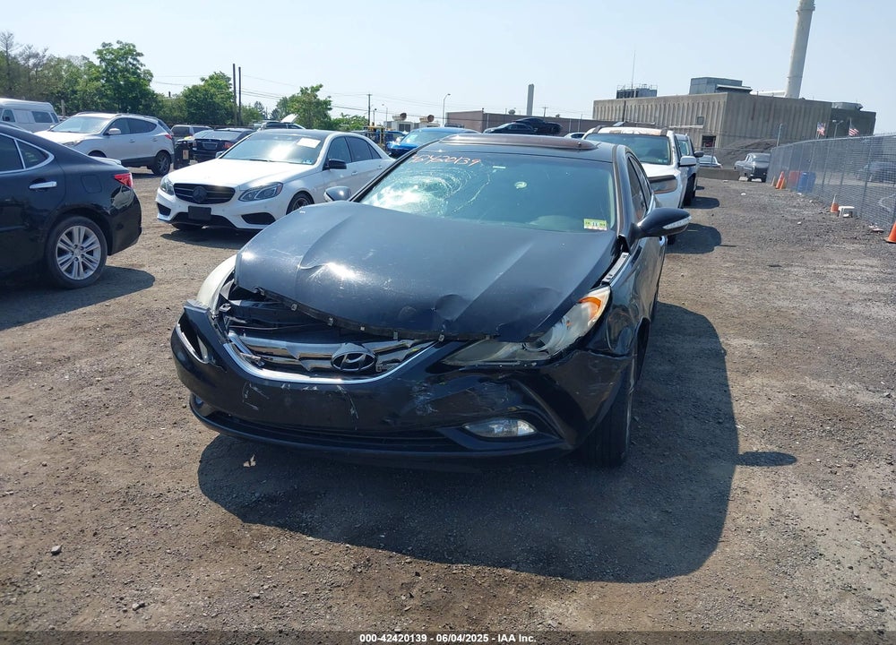 2011 HYUNDAI SONATA VIN: 5NPEC4AC1BH240466