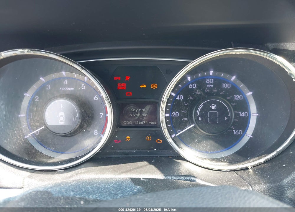 2011 HYUNDAI SONATA VIN: 5NPEC4AC1BH240466