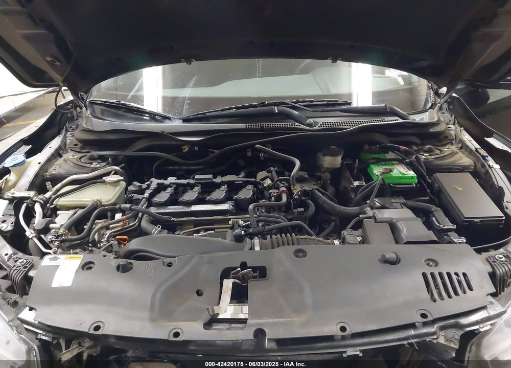 2018 HONDA CIVIC VIN: SHHFK7H24JU240639
