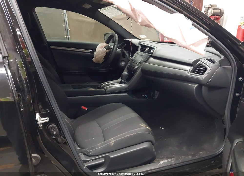 2018 HONDA CIVIC VIN: SHHFK7H24JU240639