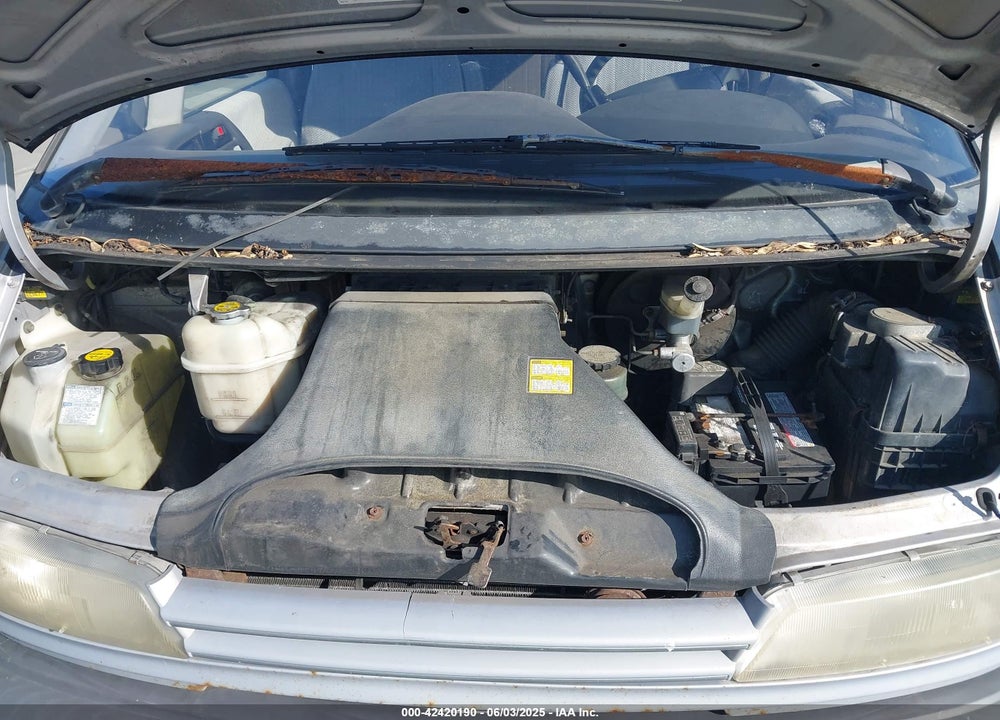 1994 TOYOTA PREVIA LE VIN: JT3AC12R1R1120897