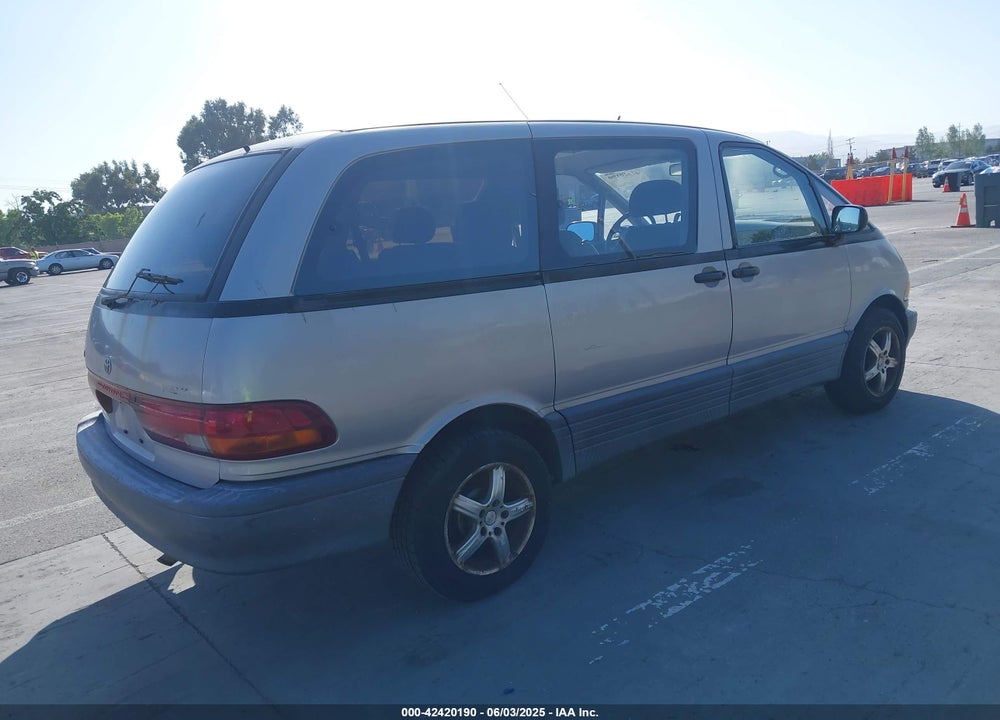 1994 TOYOTA PREVIA LE VIN: JT3AC12R1R1120897