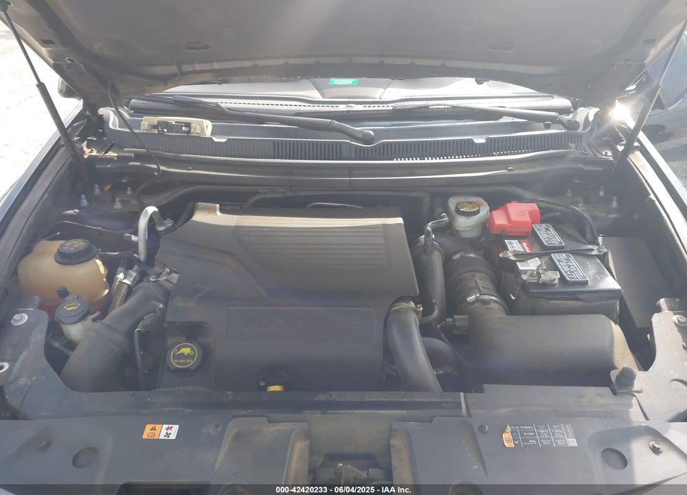 2016 LINCOLN MKT ECOBOOST VIN: 2LMHJ5AT2GBL01402
