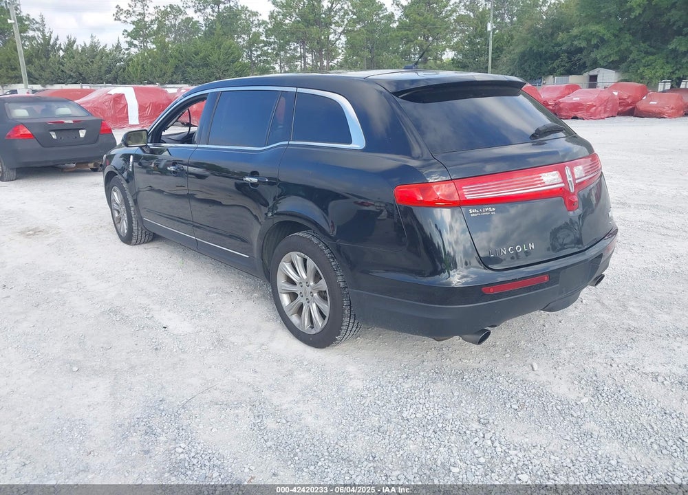2016 LINCOLN MKT ECOBOOST VIN: 2LMHJ5AT2GBL01402