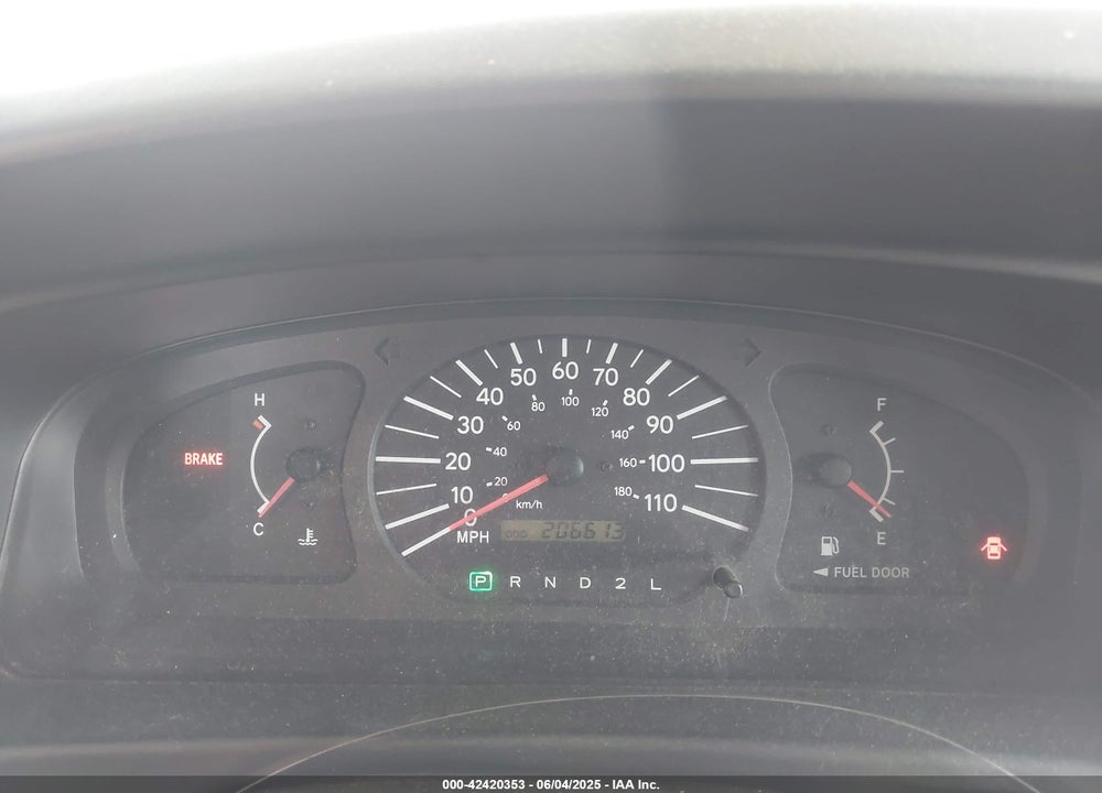 2000 TOYOTA SIENNA CE VIN: 4T3ZF19C9YU272076