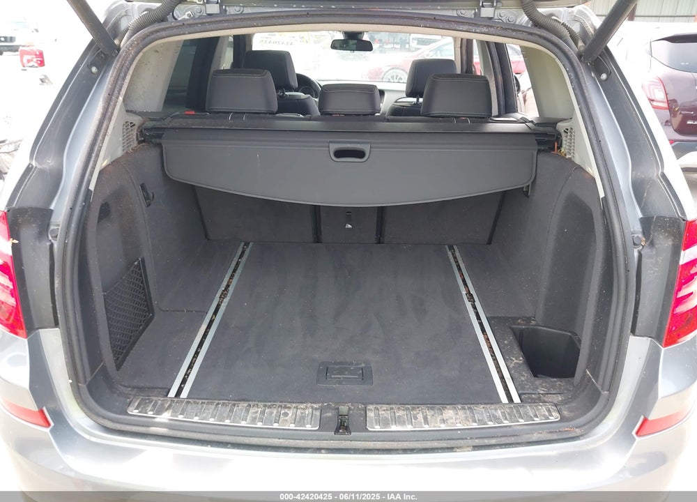 2017 BMW X3 VIN: 5UXWX9C38H0T22671