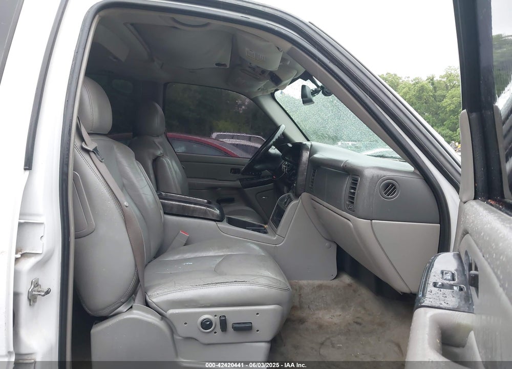 2005 CHEVROLET TAHOE Z71 VIN: 1GNEK13T85R171939